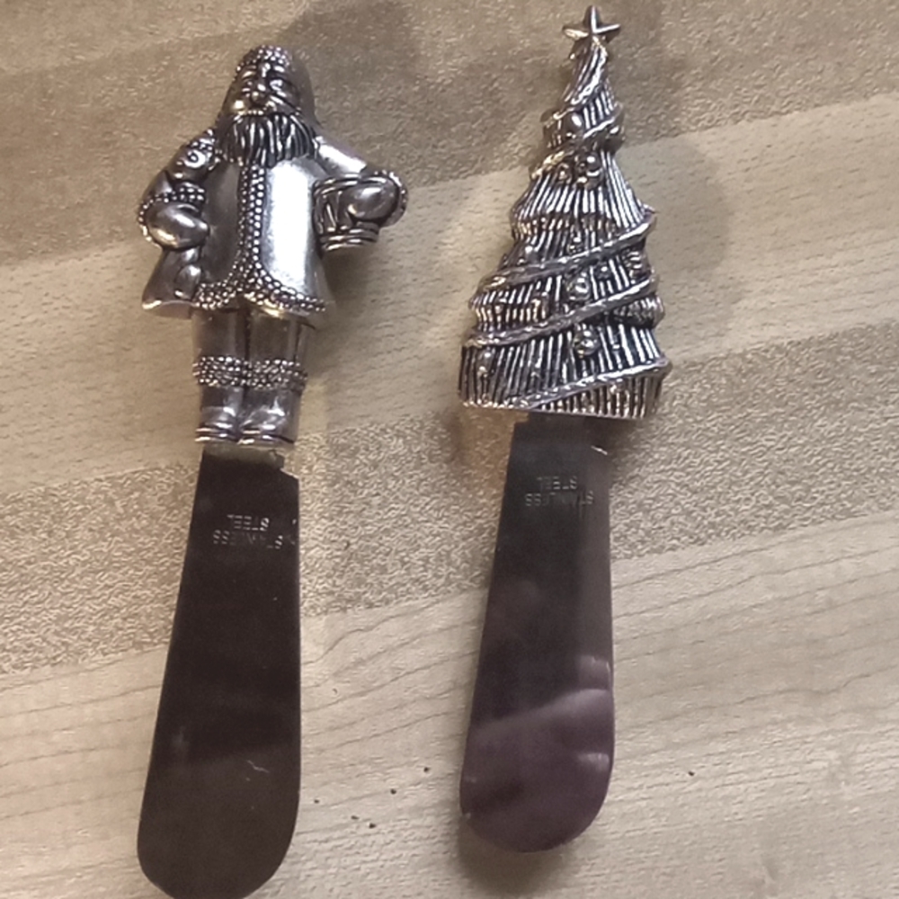 Christmas Tree & Santa Silver Butter/Cheese Knives EUC